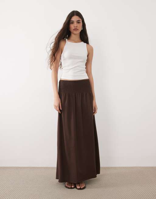 ASOS DESIGN linen blend shirred waist maxi skirt in chocolate, 2 of 5