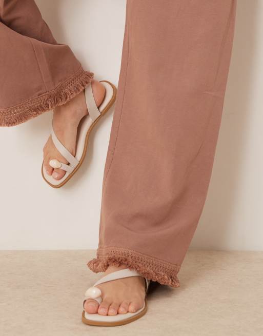 ASOS DESIGN linen blend straight leg trousers with tassel hem co-ord in mocha, 4 of 4