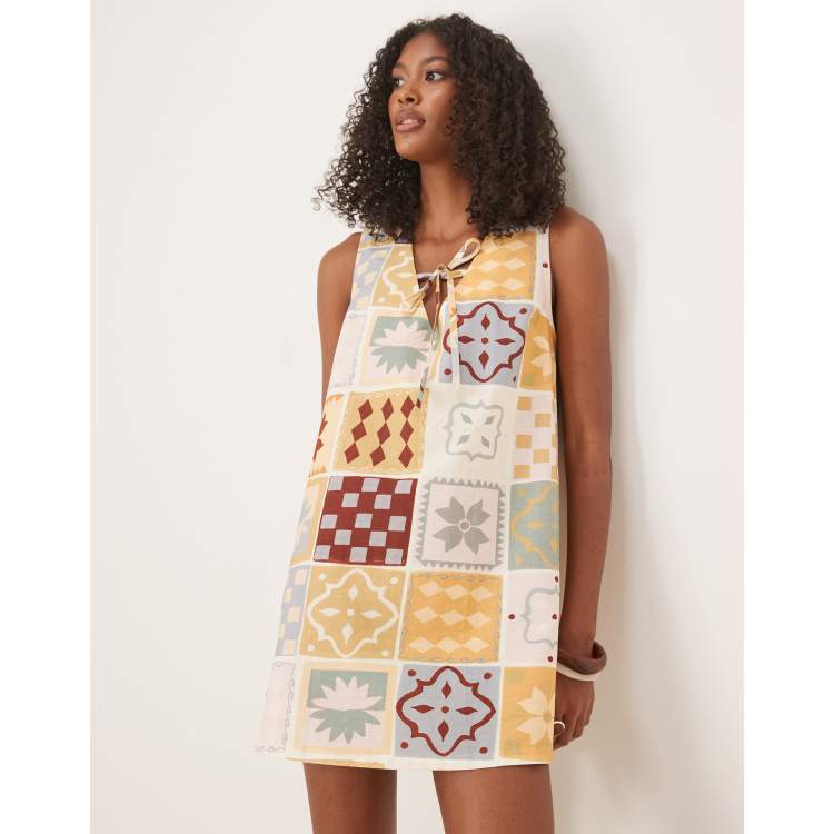 208936154-1-tileprint?$n_750w$