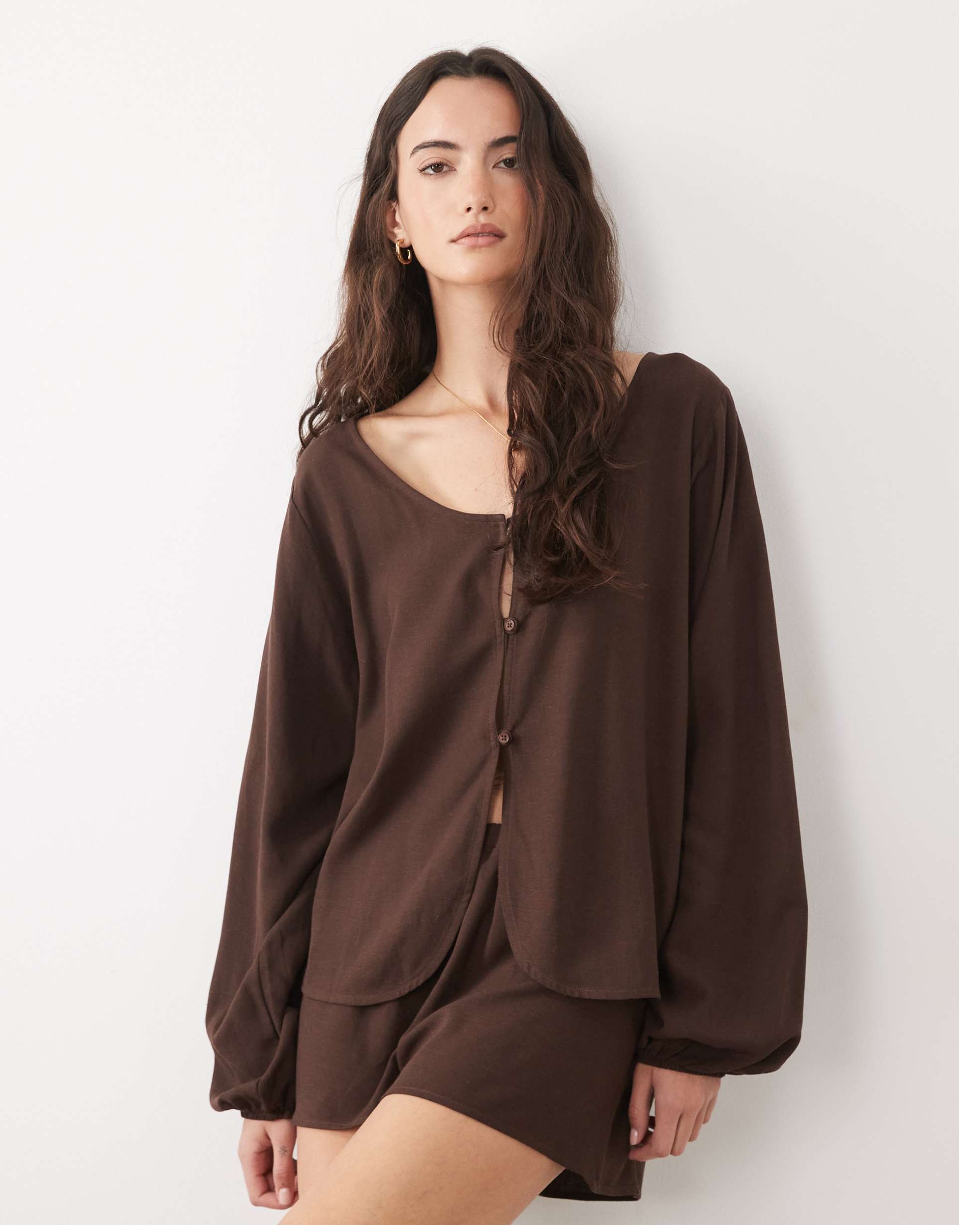 asos design linen blend volume sleeve blouse in chocolate - part of a set