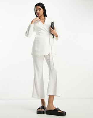 ASOS DESIGN crop kick flare suit trousers with linen in white