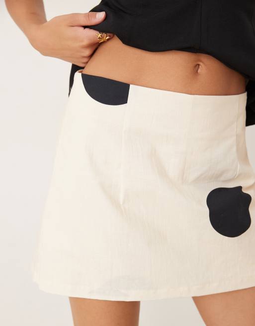 ASOS DESIGN linen-look mini skort in large scale polka dot, 2 of 5