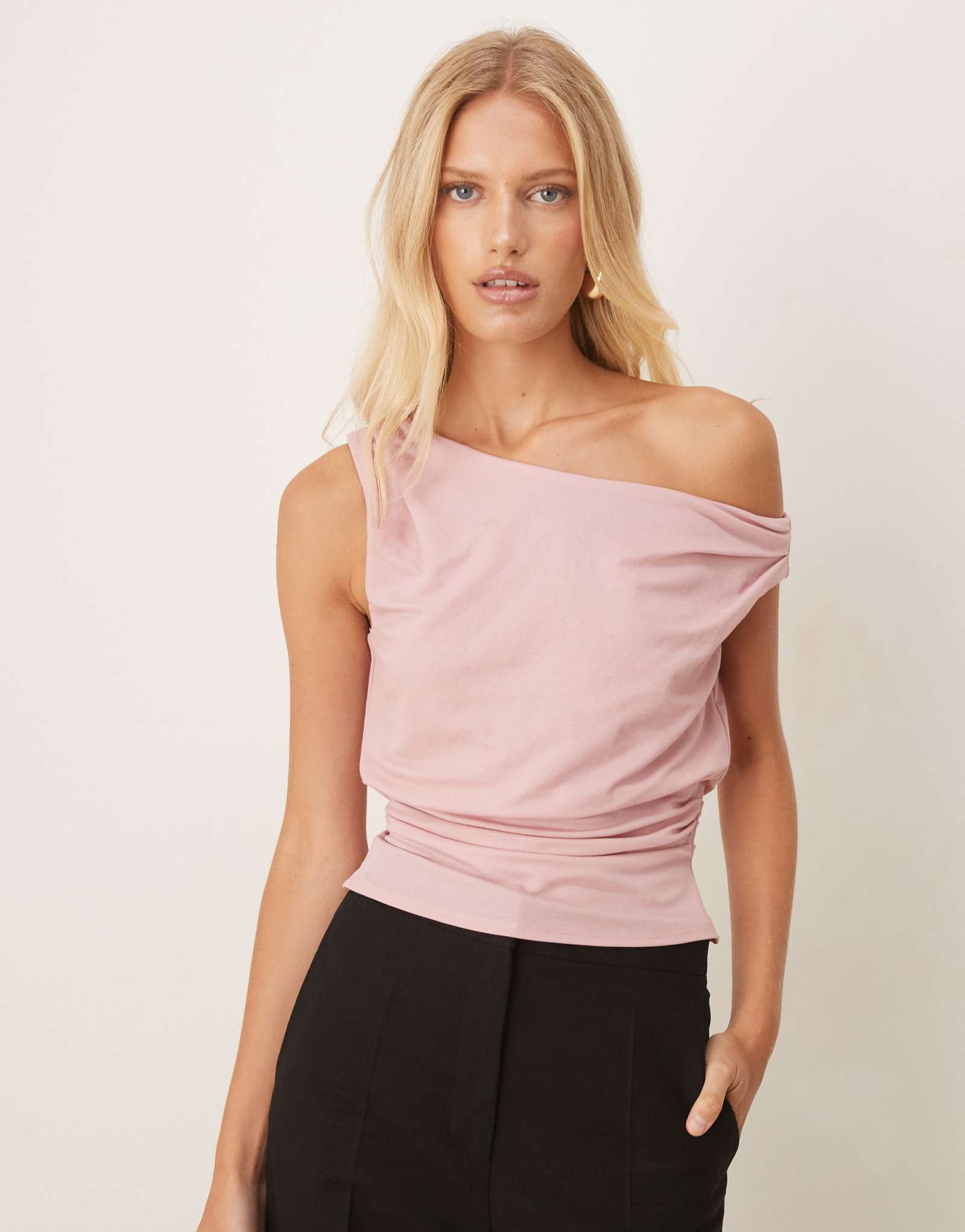  Топ ASOS DESIGN на одно плечо с драпировкой, розовый