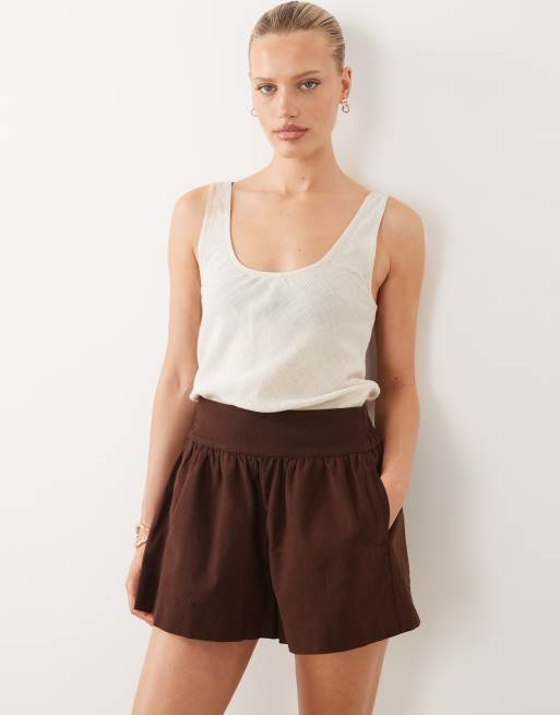 ASOS DESIGN linen look pull on shorts in chocolate, 3 of 5
