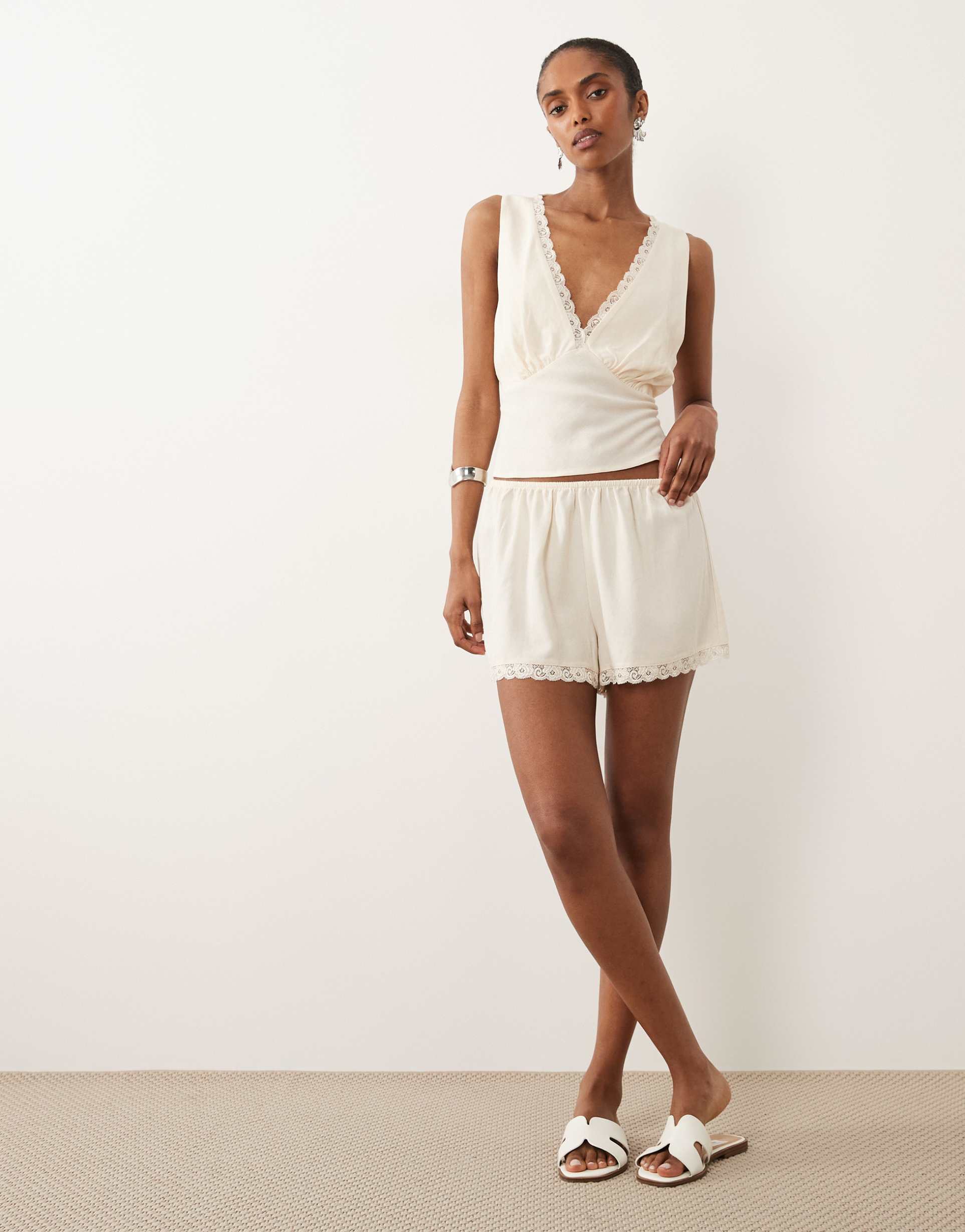 asos design linen look pull on shorts with lace trim in ivory