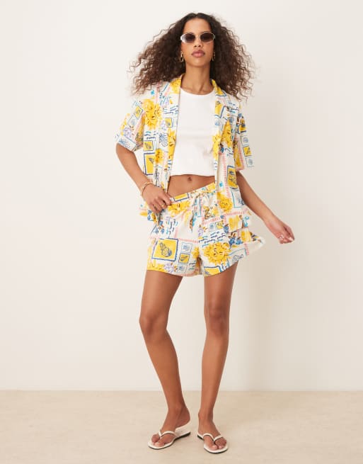 ASOS DESIGN linen look shorts in postcard print (part of a set), 2 of 4