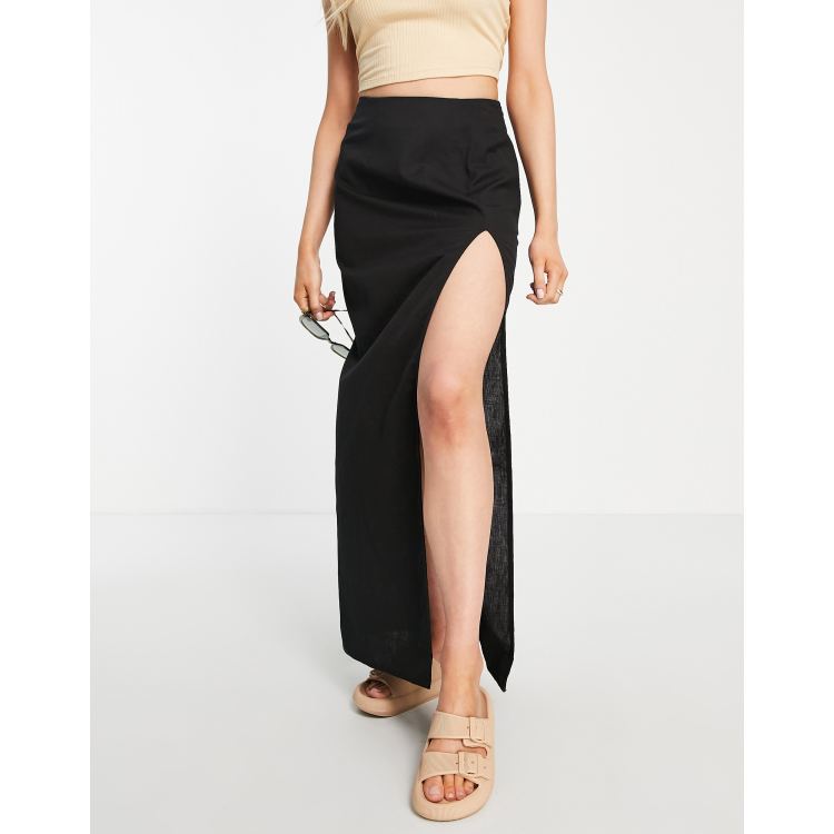 Black maxi shop skirt with slit