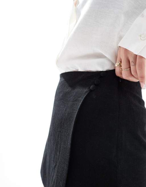 ASOS DESIGN linen mix wrap skort in black, 4 of 5