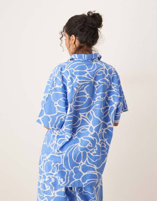 ASOS DESIGN linen shirt in blue abstract print (part of a set), 3 of 4