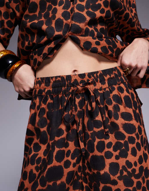 ASOS DESIGN linen shorts in animal print - part of a set, 3 of 5