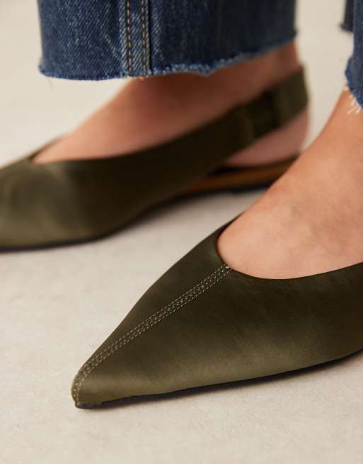ASOS DESIGN – Linford – Satin-Ballerinas in Grün mit Fersenriemchen, 2 von 4