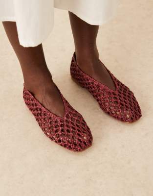 ASOS DESIGN - Linus - Schlichte, gewebte Ballerinas in Burgunderrot
