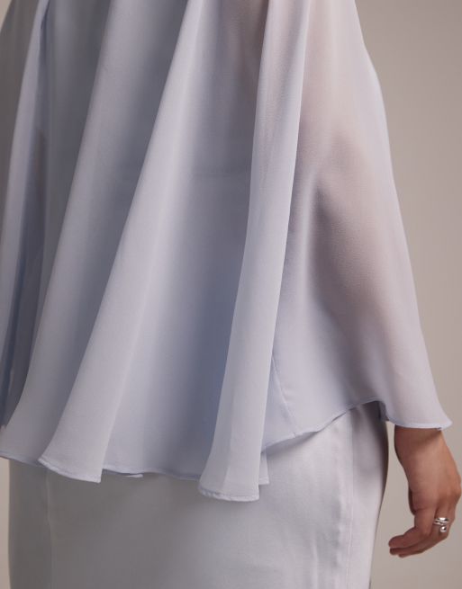 ASOS DESIGN - L'invitée - Robe en mousseline satinée coupée en biais avec superposition cape transparente - Bleu, 3 de 5