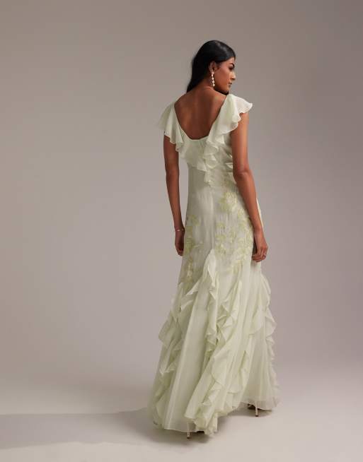 ASOS DESIGN - L'invitée - Robe longue brodée coupée en biais avec manches évasées et ourlet à volants style basque - Vert clair, 3 de 5