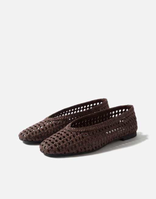 ASOS DESIGN Lioness weave ballet flats in chocolate, 6 of 11