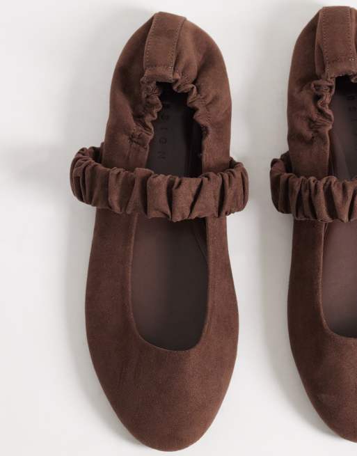 ASOS DESIGN Lira scrunch detail mary jane ballets in chocolate suedette, 2 of 4