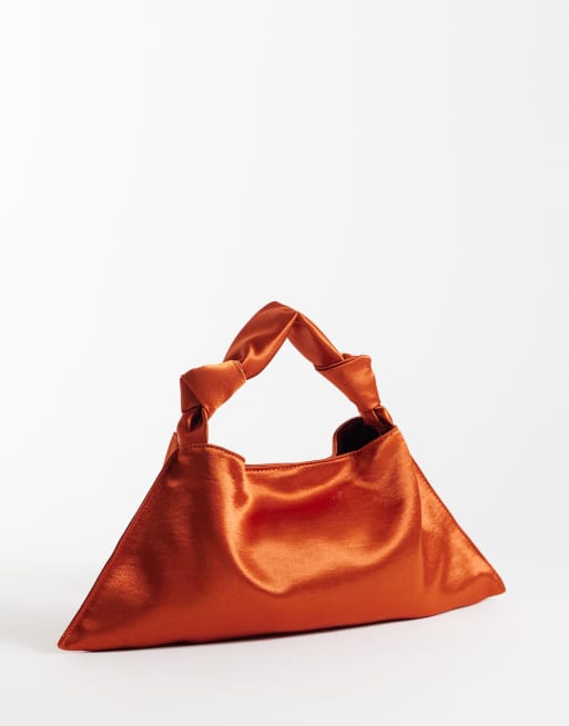 ASOS DESIGN liten axelväska i satin i rost, 4 av 4