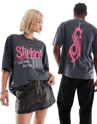 ASOS DESIGN - Lizenziertes Unisex-Band-T-Shirt in verwaschenem Schwarz mit „Slipknot"-Prints und Oversize-Schnitt