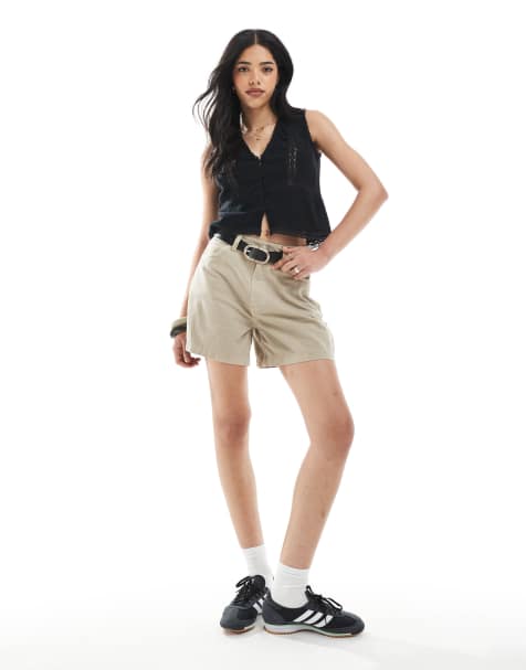ASOS DESIGN – Ljusa manukafärgade a-linjeformade jeansshorts i lång modell - view 1