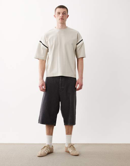 ASOS DESIGN – Ljusbeige, bredribbad t-shirt i oversize med boxig passform och kontrasterande panel, 2 av 5