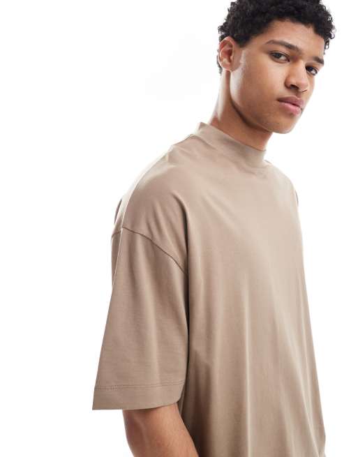 ASOS DESIGN – Ljusbeige, enkel t-shirt i oversize med hög krage  , 2 av 4