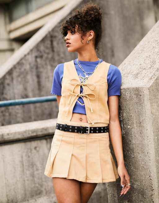 ASOS DESIGN – Ljusbeige kostymväst med knytning framtill, del av set