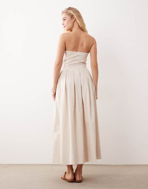 ASOS DESIGN – Ljusbeige sommarklänning i maxilängd med bandeau-ringning och vid kjol , 4 av 4