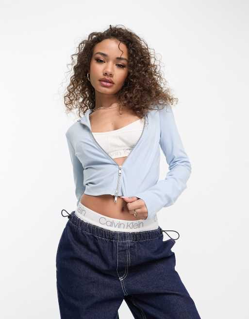 ASOS DESIGN – Ljusblå, figursydd sweatshirt med dragkedja