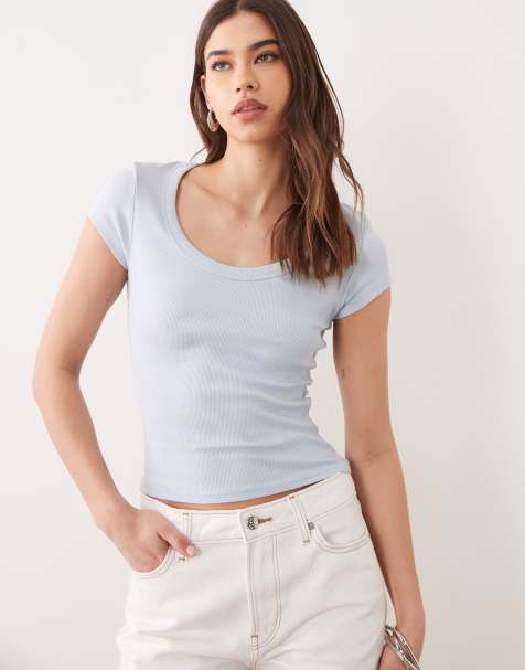 ASOS DESIGN – Ljusblå, krympt t-shirt med djup halsringning - view 1