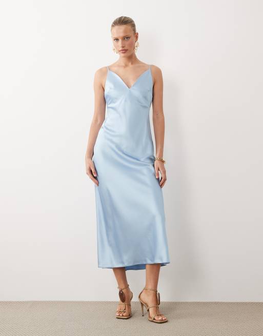 ASOS DESIGN – Ljusblå midiklänning i satin med hög övre kupkant, 2 av 4
