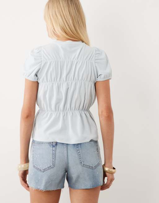 ASOS DESIGN – Ljusblå, smockad topp i crepe med puffärmar, 4 av 4