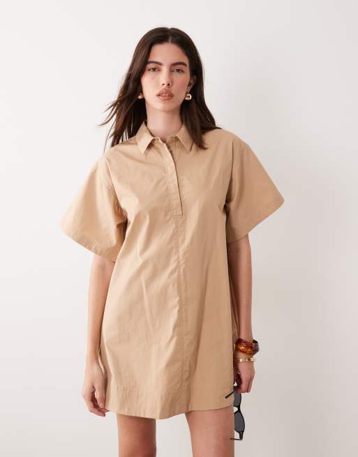 ASOS DESIGN – Ljusbrun, avslappnad miniklänning i poplin med korta ärmar, 2 av 4