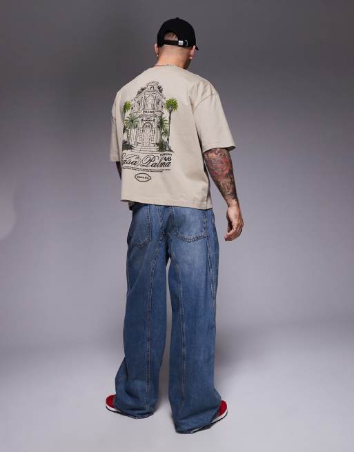 ASOS DESIGN – Ljusbrun, boxig t-shirt i oversize med tryck fram- och baktill , 3 av 4