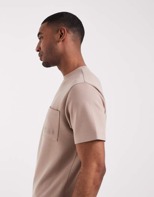 ASOS DESIGN – Ljusbrun, kraftig t-shirt i regular fit med broderad text, 4 av 5
