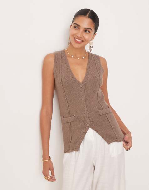 ASOS DESIGN – Ljusbrun, stickad kostymväst med v-ringning och dekorativ söm - view 1