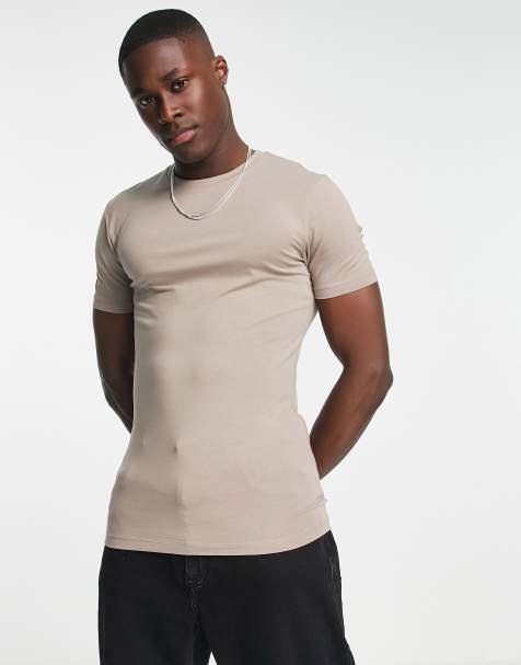 ASOS DESIGN – Ljusbrun t-shirt i ekobomull med rund halsringning och muscle fit - view 1