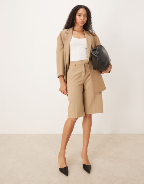 ASOS DESIGN – Ljusbruna, figursydda, stilrena culotte-byxor - view 1