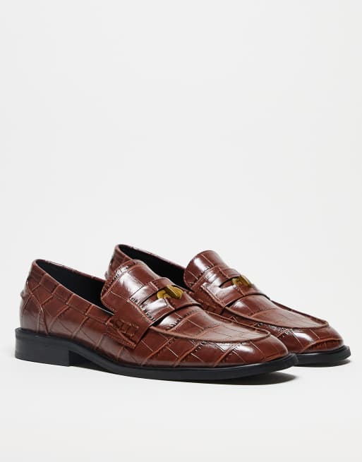 ASOS DESIGN – Ljusbruna, krokodilskinnsmönstrade pennyloafers i läderimitation, 3 av 4