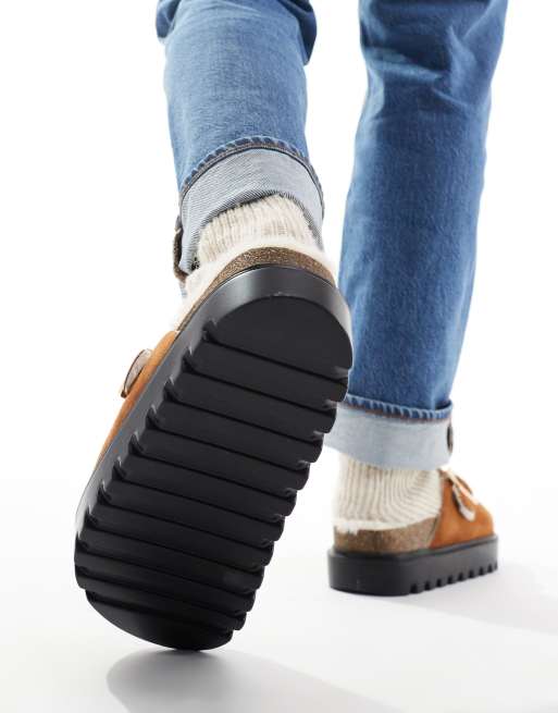 ASOS DESIGN – Ljusbruna tofflor med öppen häl och fuskpälsfoder, 2 av 4