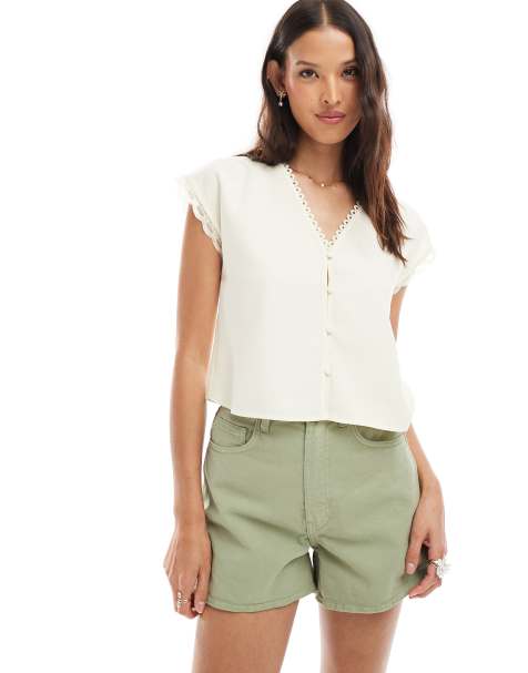 ASOS DESIGN – Ljusgul blus med korta ärmar och spetskant - view 1
