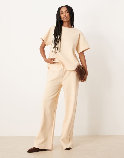 ASOS DESIGN – Ljusgul, dubbelstickad t-shirt i oversize med korta ärmar, 2 av 4