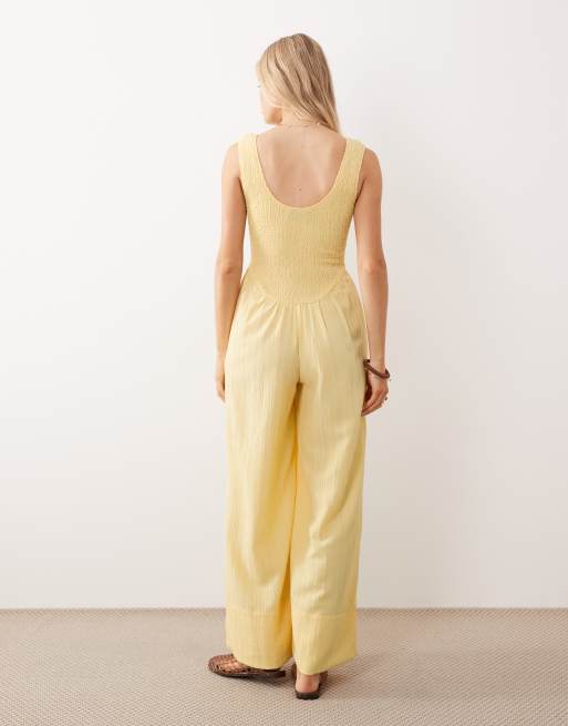 ASOS DESIGN – Ljusgul, krinklad jumpsuit med djup halsringning, 4 av 4