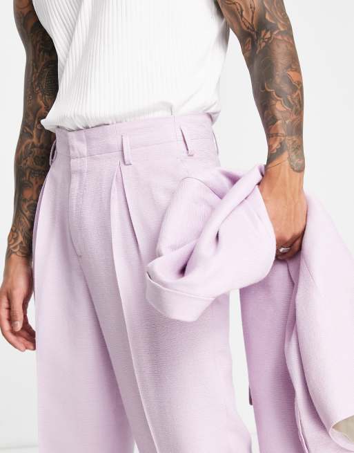 ASOS DESIGN – Ljuslila glansiga kostymbyxor med skimmer och vida ben, 3 av 4