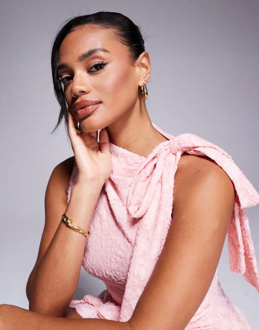 ASOS DESIGN – Ljusrosa, ärmlös miniklänning i devoré med volanger och knytning, 3 av 4