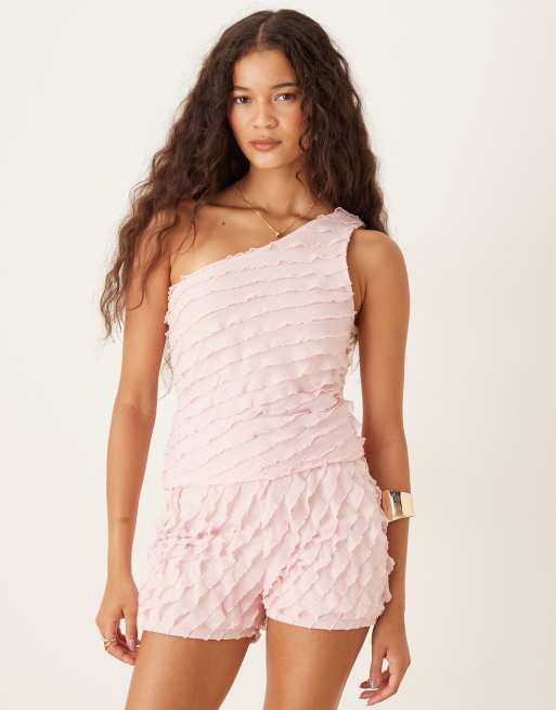 ASOS DESIGN – Ljusrosa, enaxlad topp med asymmetrisk volang