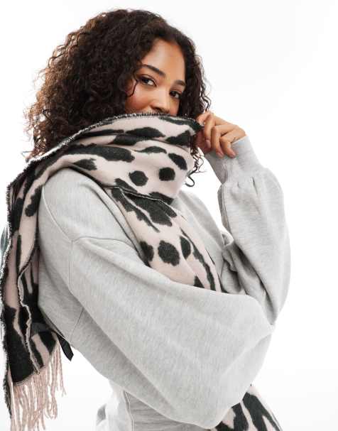 ASOS DESIGN – Ljusrosa och grå halsduk med jacquardstickat leopardmönster - view 1
