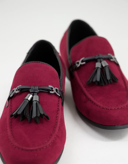 ASOS DESIGN Loafer aus Kunstleder in Rot mit Quastendetail ASOS