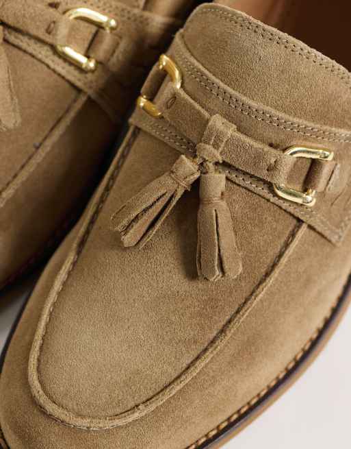 ASOS DESIGN – Loafer aus taupefarbenem Wildleder mit goldfarbenen Metalldetails, 3 von 4