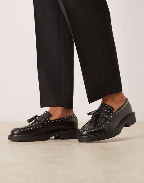 ASOS DESIGN – Loafer in Schwarz aus Kunstleder mit Nieten - view 1