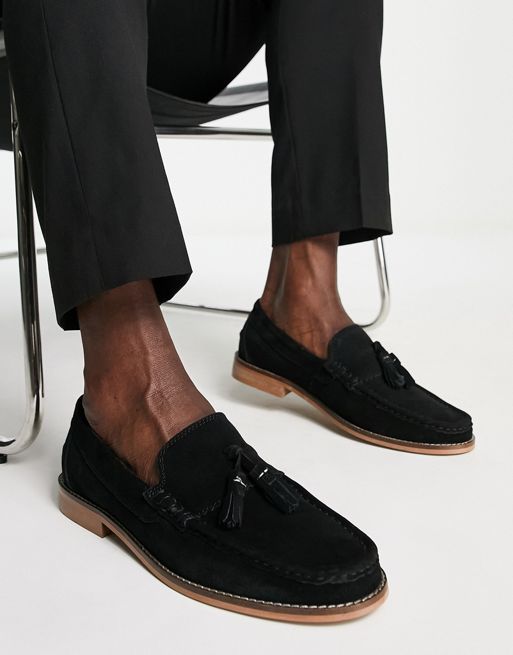 CerbeShops DESIGN – Loafer mit Bommel aus schwarzem Wildleder mit Sohle im natürlichen Farbton